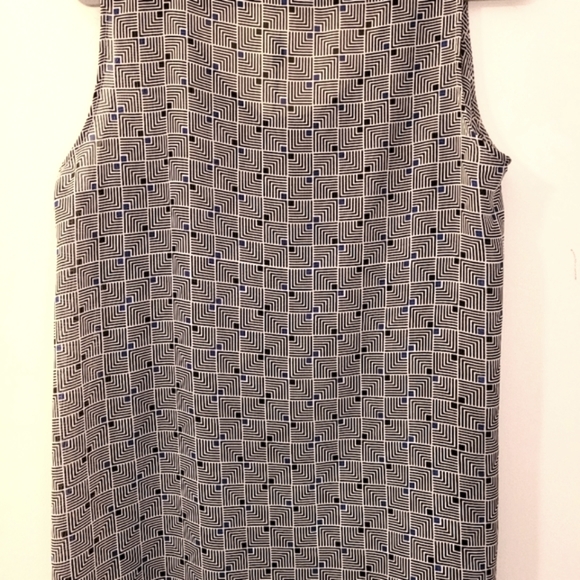 Rose & Olive Sleeveless Top, white/blue/black with Crochet Accent, Size 1X - Picture 3 of 4